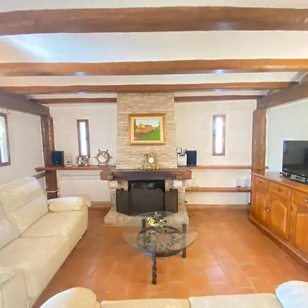 度假居 Intimate Farmhouse In The Center Of Town *